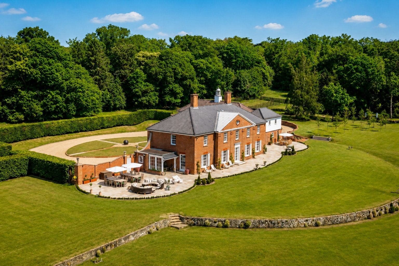 Wychwood House - photo 1
